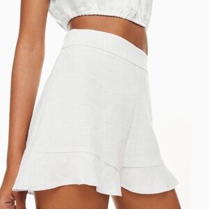 Wilfred White Ruffle Hem Shorts